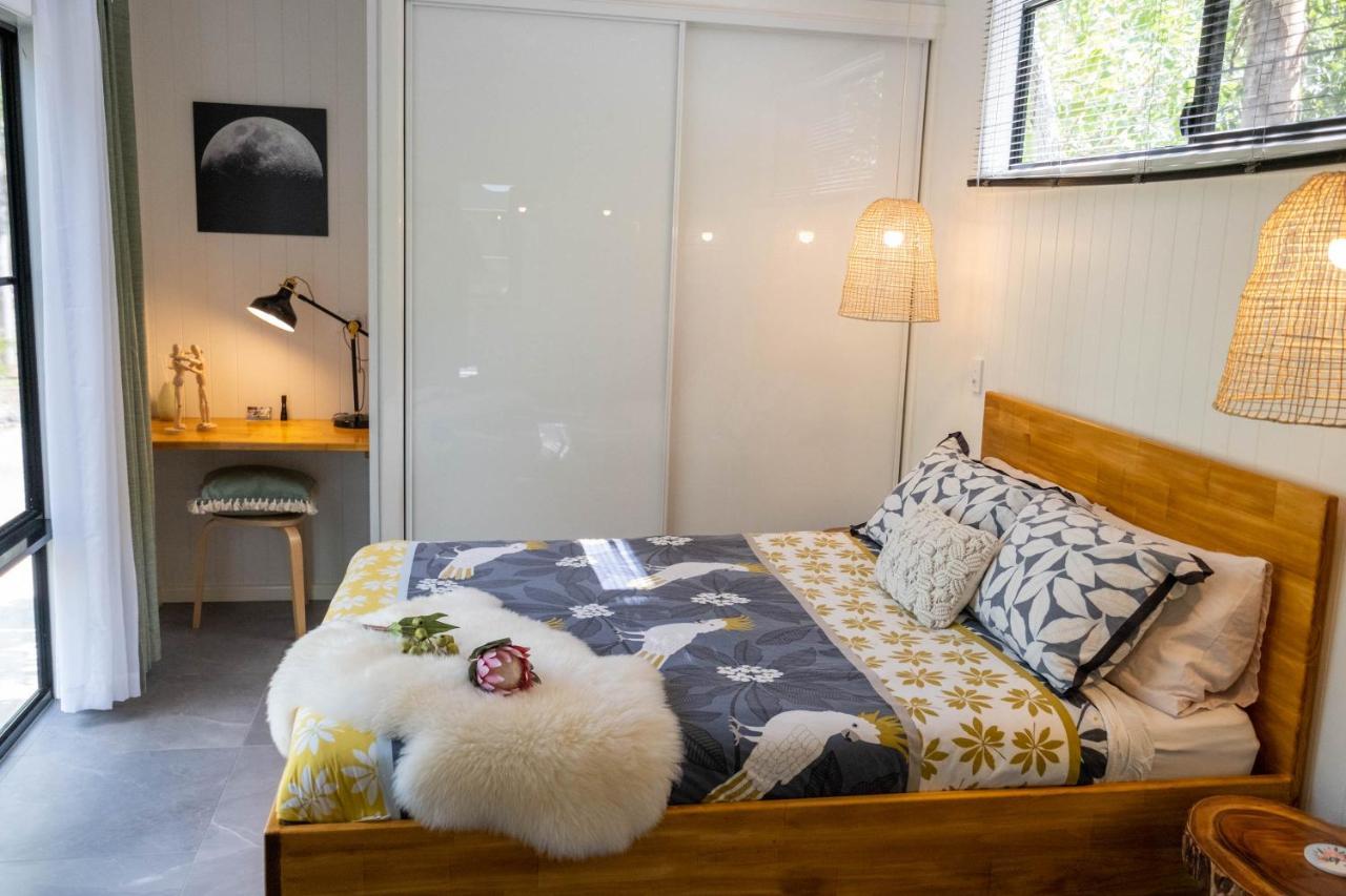 Airlie Beach Eco Cabins - Adults Only المظهر الخارجي الصورة