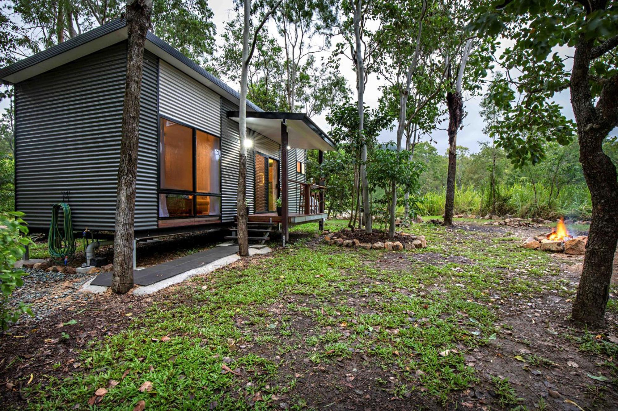 Airlie Beach Eco Cabins - Adults Only المظهر الخارجي الصورة